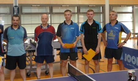 Bei der Siegerehrung zum 35-jährigen bestehens der WSG Lobeda. v.l.: S. Liesicke (Süd), R. Steyer (USV), P.-J. Koch (TSV), M. Pittner (TSV), C.-J. Schulz (Süd) 